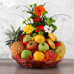 Aromatic Fruits n Flowers Gift Basket