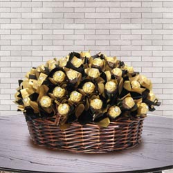 Amazing Basket of Ferrero Rocher Chocolate to Punalur