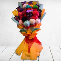 Breathtaking Bouquet For Women Who Loves Knitting to Alwaye