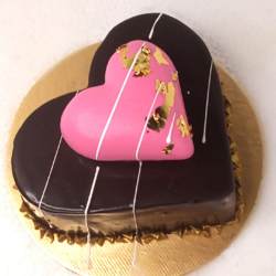 Pristine Heart Shape Chocolate Fondant Cake to Rajamundri