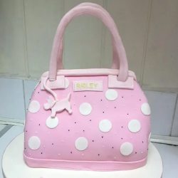 Delicious Vanity Bag Strawberry Cake Delight to Punalur