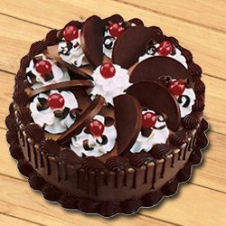 Yummy Chocolate Cake to Rajamundri