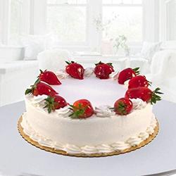 Delicious Eggless Strawberry Cake for Mummy to Punalur