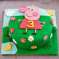 Delectable Peppa Pig Fondant Cake for Children
