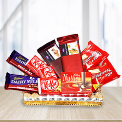 Irresistible Bountiful Celebration Chocolates Gift Set to Punalur
