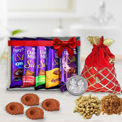 Diwali Gift of Cadbury Silk Assortment n Crunchy Dry Fruits, Free Coin