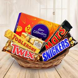 Tasty assorted chocolates gift hamper to Alwaye