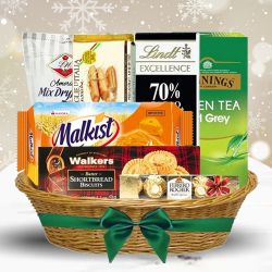 Cool Christmas Gourmet Treat Basket to Alwaye