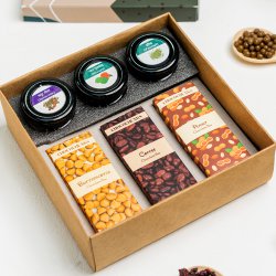 Impressive Mukhwas in Jars with Assorted Chocolates Gift Pack to Marmagao