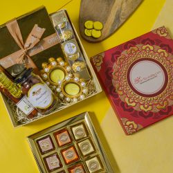 Diwali Delights  Exquisite Hamper Edition to Hariyana