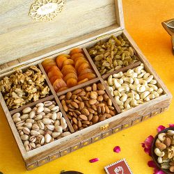 Royal Diwali Gift Box  Nuts  N  Dried Fruits to Ambattur