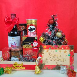 Merry Moments Treats Delights Hamper to Punalur