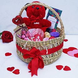 Chocolicious Delights Gift Hamper