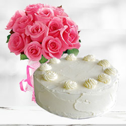 Enticing Vanilla Cake with Pink Roses Bouquet