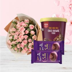 Spectacular Pink Roses n Kwality Walls Choco Brownie Fudge Ice Cream with Cadbury Silk to Rajamundri