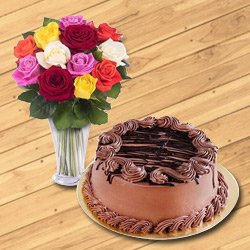 Impressive Mixed Roses in a Glass Vase with Chocolate Cake