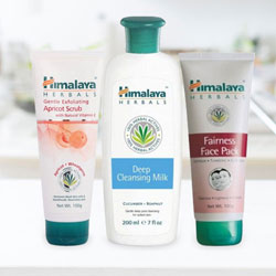 Fabulous Himalaya Herbal 3-in-1 Face Care Pack to India