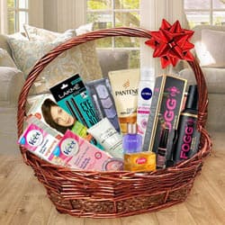 Exclusive Gift Basket to India