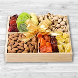 Scrumptious Dry Fruits Box for Mothers Day to Perintalmanna