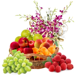 Memorable Fresh Fruits Cradle