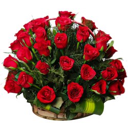 Stunning Red Roses to Tirur
