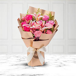 Magnificient bouquet of colorful assorted Seasonal Flower