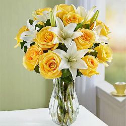 Luxurious Roses N Lilies Vase Arrangement 	