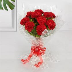 Fragrant Bouquet of Carnation of Red Colour to Perintalmanna