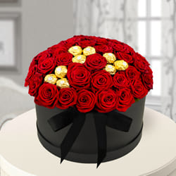 Amazing Box of Red Roses n Ferrero Rocher to Punalur