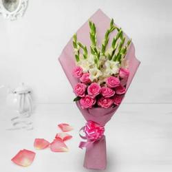 Delicate Pink Roses n White Gladiolus Bouquet to Rajamundri