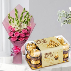 Mesmerizing Roses n Gladiolus Bouquet with Ferrero Rocher to Karunagapally