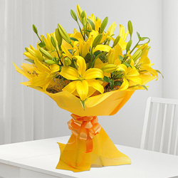 Striking Yellow Color Lilies Bouquet
