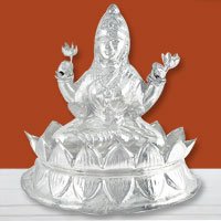 Marvelous Shri Lakshmi Idol to Shimoga