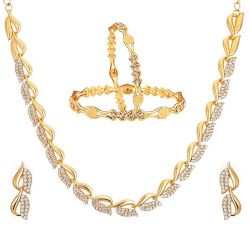 Beautiful N Complete AD Jewellery Set to Tirur