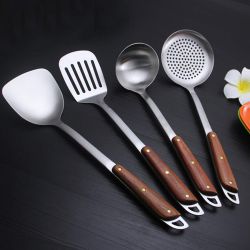 Attractive Spatula N Ladle Set with Comfortable Bamboo Handle to Tirur
