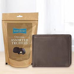 Arresting Rich Borns Gents Wallet with Assorted Truffle Chocolates to Rajamundri
