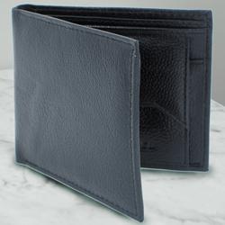 Wonderful Black Color Leather Wallet for Men to Karunagapally