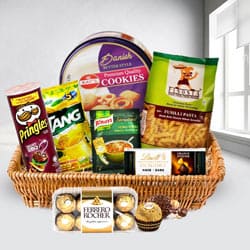 Amazing Snacks Gift Basket to Alwaye