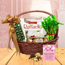Delectable Birthday Fiesta Gift Basket to Rajamundri