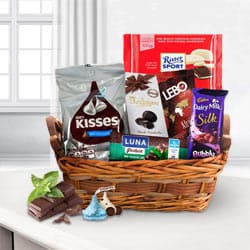 Toothsome Choco Essential Gift Basket to Alwaye