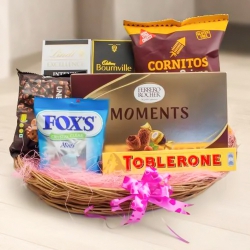 Wonderful Gourmet Gift Basket to Tirur