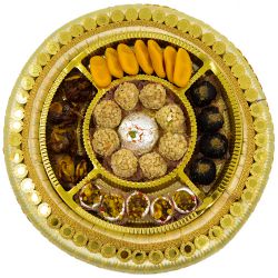 Lip-Smacking Assorted Sweets Platter to Uthagamandalam