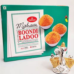 Classic Gift of Boondi Laddoo with Moulded Ganesha to Usa-diwali-sweets.asp