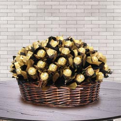 Amazing Basket of Ferrero Rocher Chocolate to Nipani