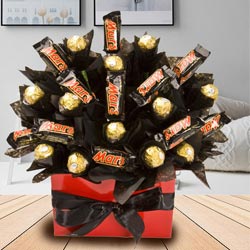 Tasty Bouquet of Mars and Ferrero Rocher Chocolate to Nipani