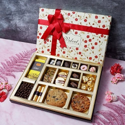 Tempting Mothers Day Chocolates N Cookies Hamper to Ambattur