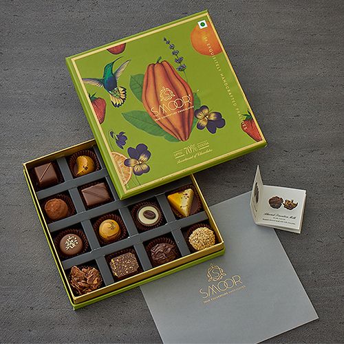 Delectable Chocolates Gift Box to Sivaganga