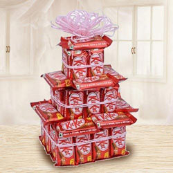 Amazing Three Tier Arrangement of Nestle Kitkat to Alwaye