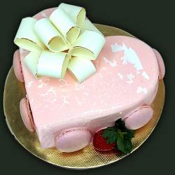 Expressive Heart Shape Strawberry Fondant Cake