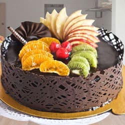 Tasty Fresh Fruits Chocolate Cake